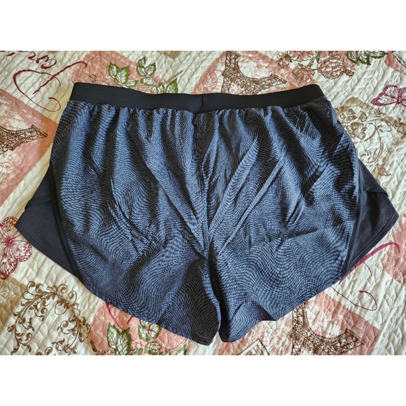 Under Armour UA Fly By 2.0 Printed Shorts Black Loose Fit Shorts Womens size XL‎ - Picture 7 of 11
